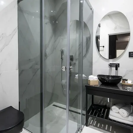 게스트하우스 The Location 4*